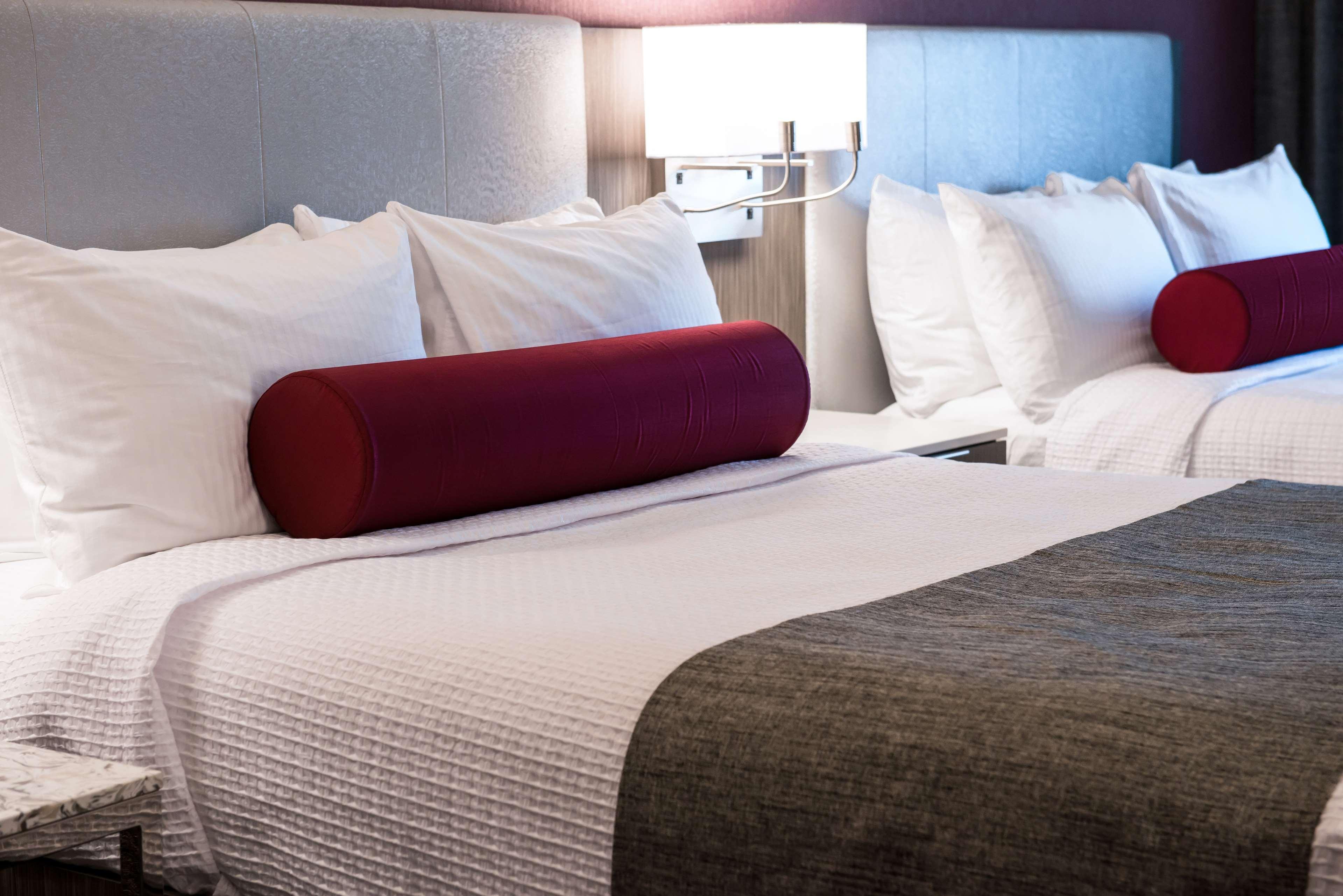 Western & Hotel 3*