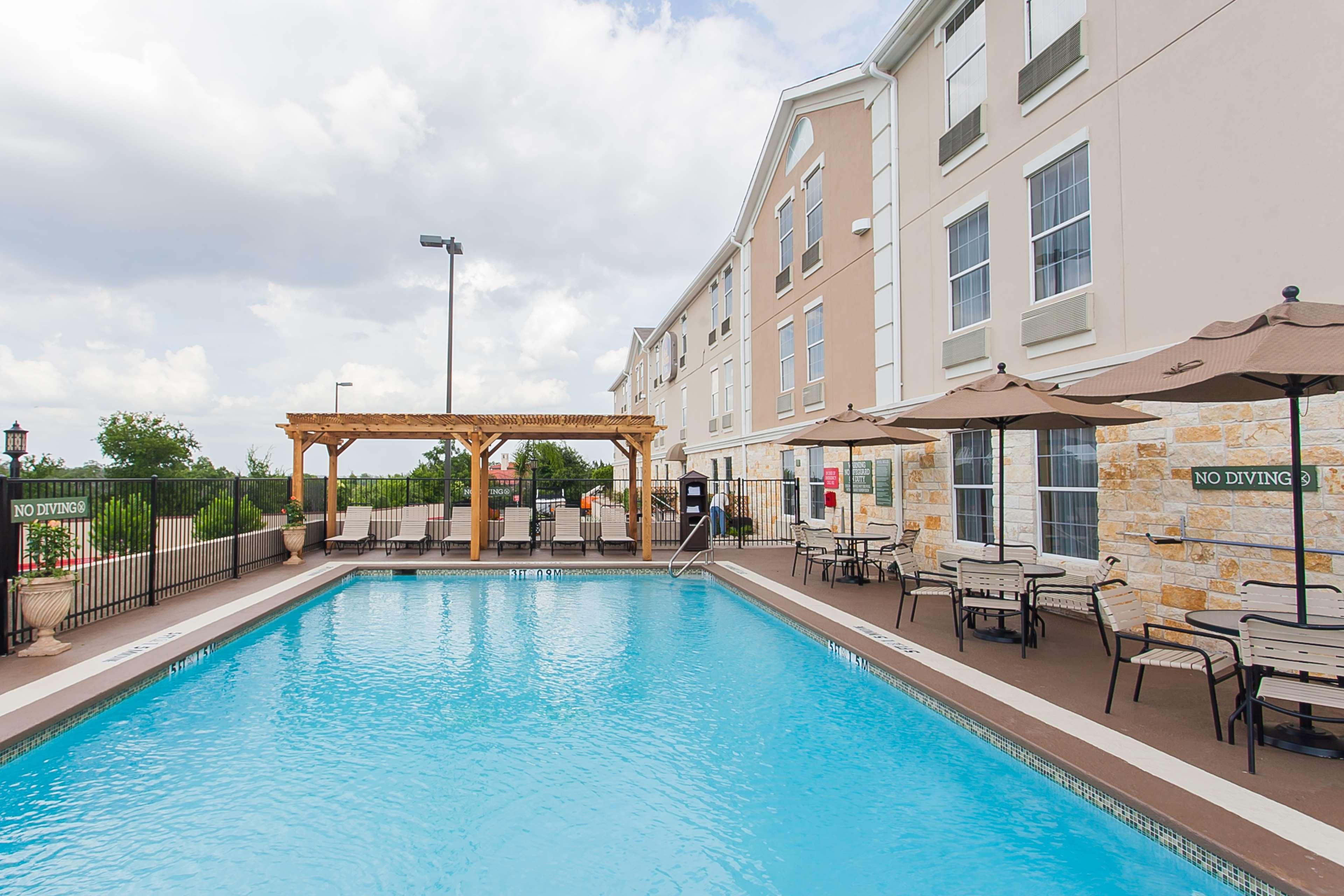 Western & 3* Georgetown